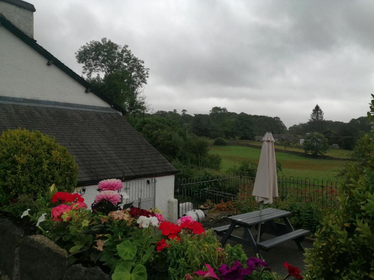 The Brown Horse Inn Winster  Dış mekan fotoğraf